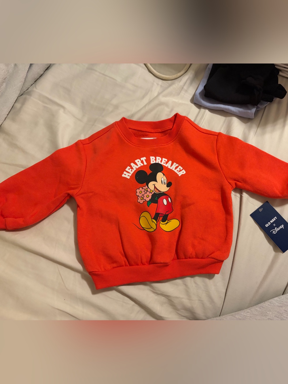 Disney old Navy Mickey Mouse Heart Breaker Sweatshirt for baby 12-18M NWT